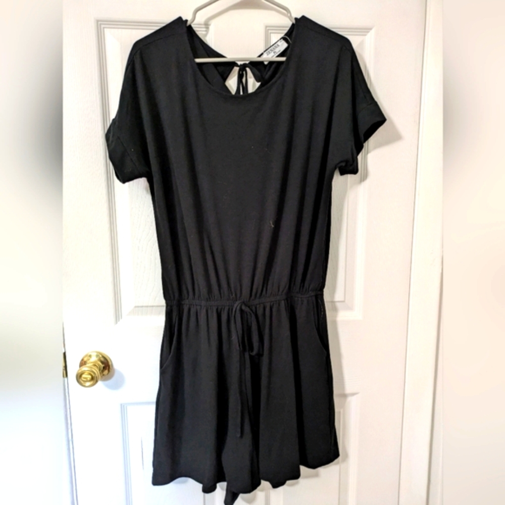 Zenana Outfitters Black Short Sleeve Tie-Back Romper
